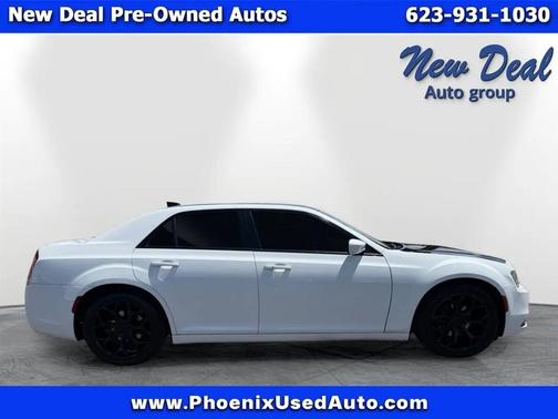 White 2016 Chrysler 300 S