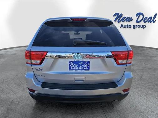 Silver 2013 Jeep Grand Cherokee Laredo