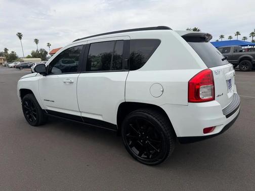 White 2012 Jeep Compass Latitude