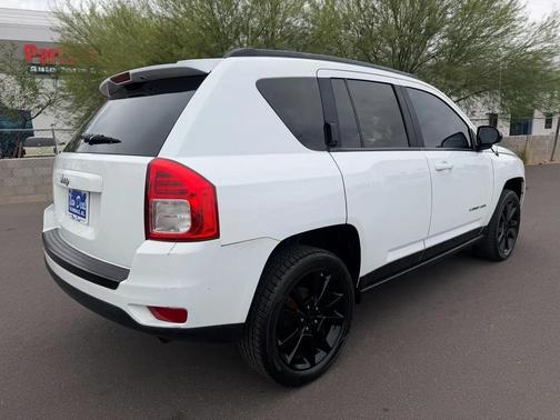 White 2012 Jeep Compass Latitude