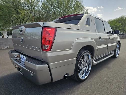Gold 2002 Cadillac Escalade EXT Base