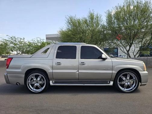 Gold 2002 Cadillac Escalade EXT Base