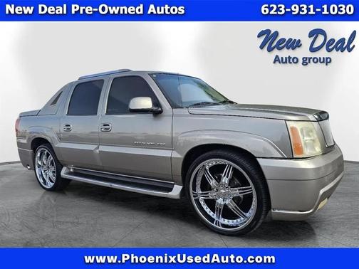 Gold 2002 Cadillac Escalade EXT Base