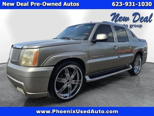 Gold 2002 Cadillac Escalade EXT Base