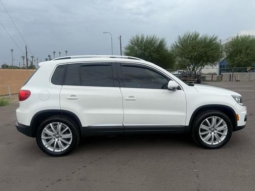 2012 Volkswagen Tiguan SE