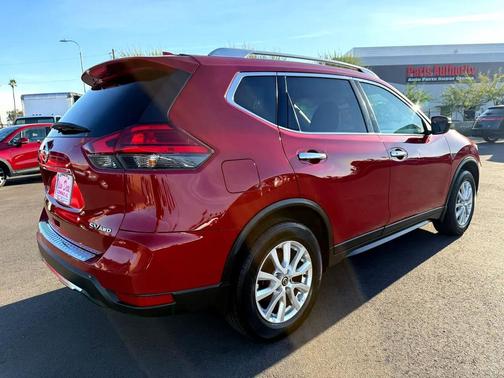 2017 Nissan Rogue SV