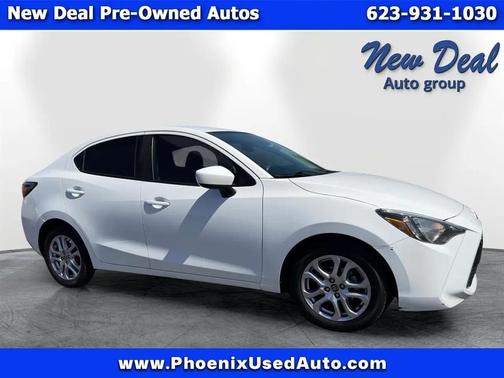 White 2017 Toyota Yaris iA Base