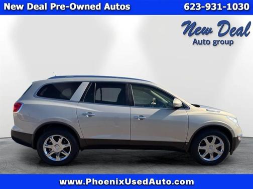 Gold 2010 Buick Enclave 2XL