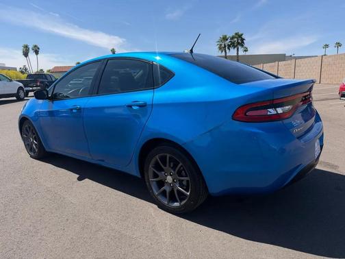 Blue 2016 Dodge Dart SE