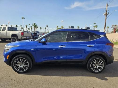 Blue 2021 Kia Seltos SX