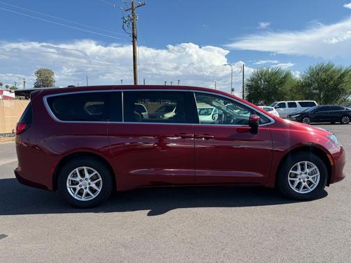 2017 Chrysler Pacifica Touring