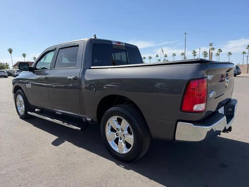 Granite Crystal Metallic Clearcoat 2017 RAM 1500 Big Horn