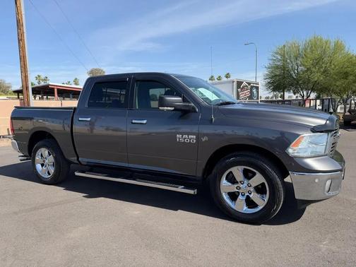 Granite Crystal Metallic Clearcoat 2017 RAM 1500 Big Horn