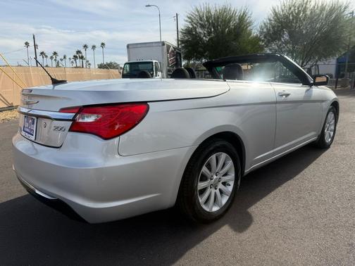 2012 Chrysler 200 Touring