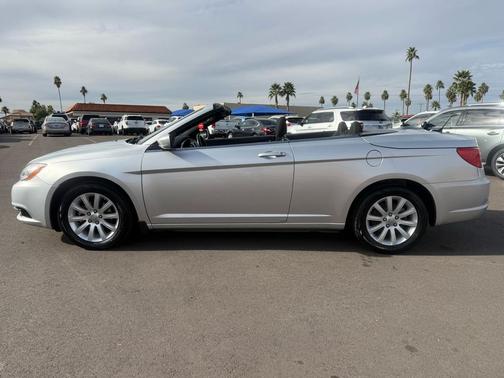 2012 Chrysler 200 Touring