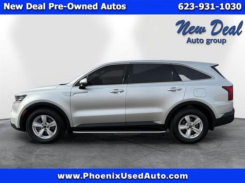 2022 Kia Sorento LX