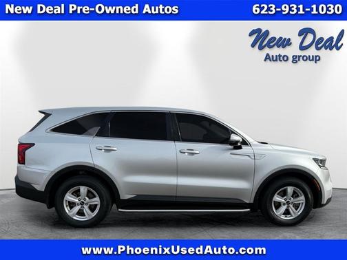 2022 Kia Sorento LX