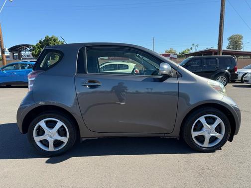 2014 Scion iQ 3-Door Hatchback AT
