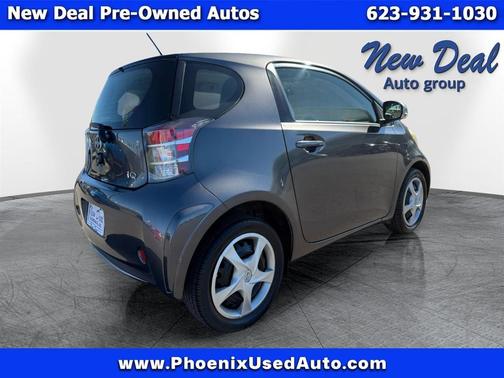 2014 Scion iQ 3-Door Hatchback AT