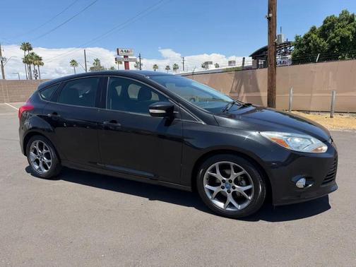 Black 2013 Ford Focus SE