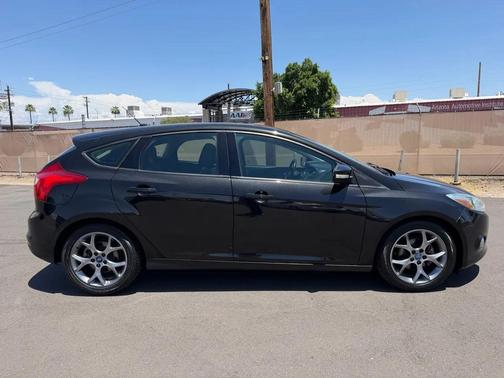 Black 2013 Ford Focus SE