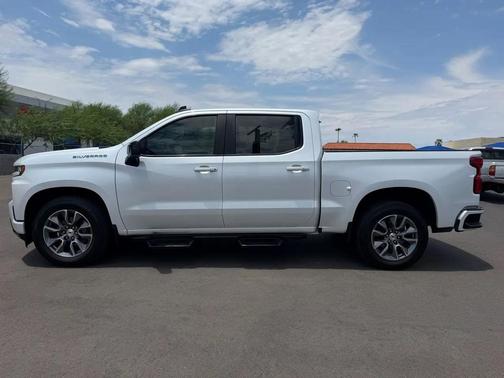 White 2019 Chevrolet Silverado 1500 RST