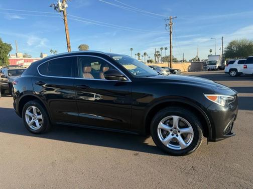 2018 Alfa Romeo Stelvio Base