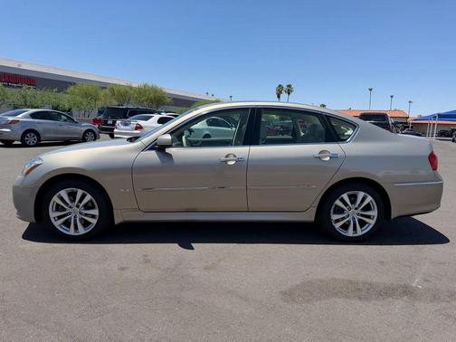 Gold 2008 INFINITI M35x Base