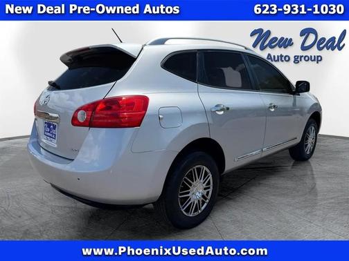 Gray 2015 Nissan Rogue Select S