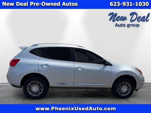 Gray 2015 Nissan Rogue Select S