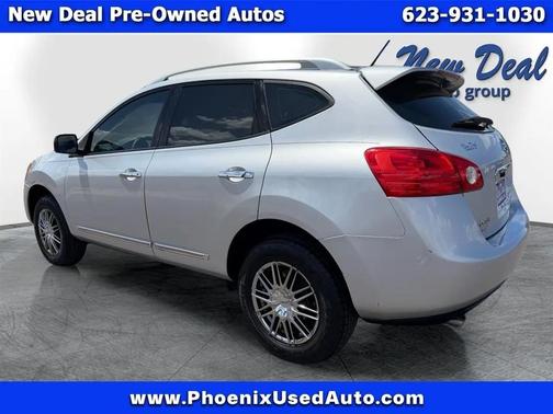 Gray 2015 Nissan Rogue Select S