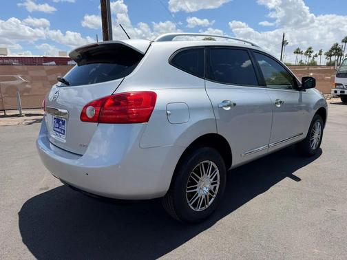 Gray 2015 Nissan Rogue Select S