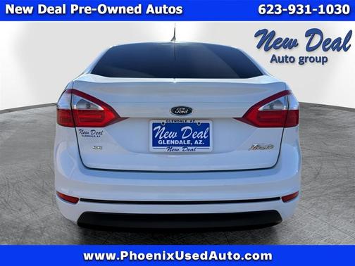 2015 Ford Fiesta SE Sedan
