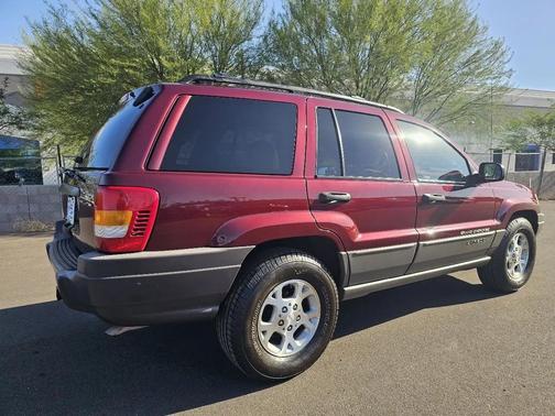 Burgundy 1999 Jeep Grand Cherokee Laredo