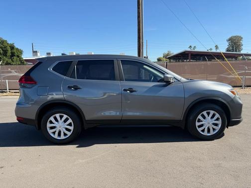 2018 Nissan Rogue S
