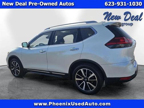 White 2017 Nissan Rogue Platinum