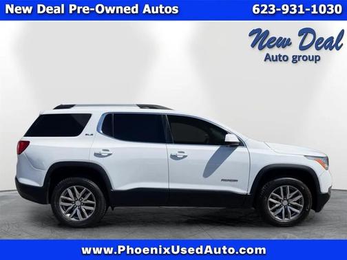 White 2018 GMC Acadia SLE-2