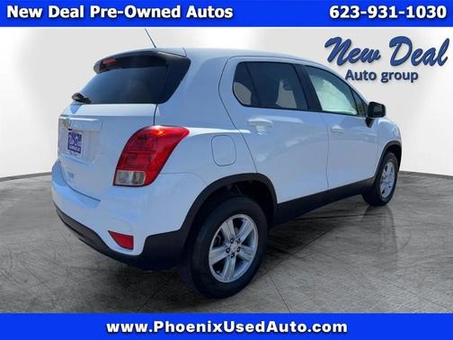 White 2017 Chevrolet Trax LS