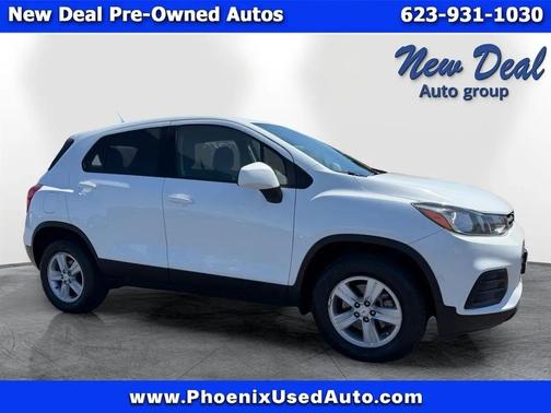 White 2017 Chevrolet Trax LS
