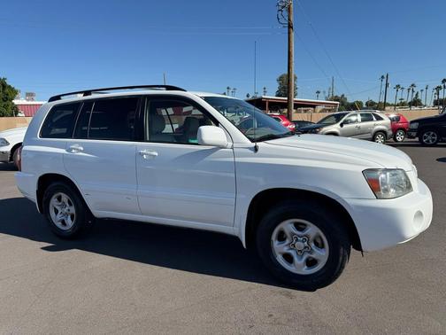 2005 Toyota Highlander Base