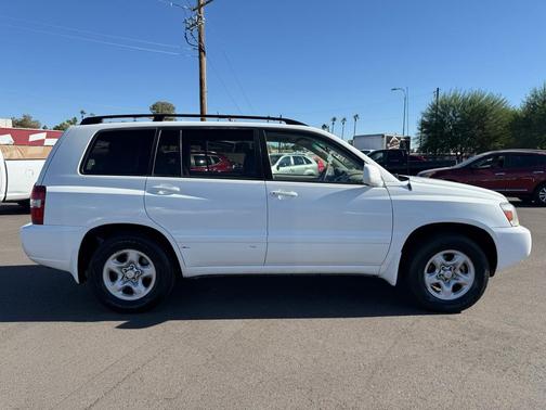 2005 Toyota Highlander Base