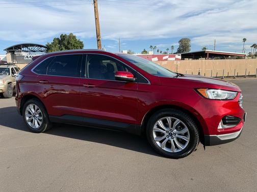 2019 Ford Edge Titanium