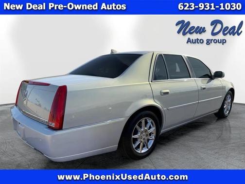 White 2010 Cadillac DTS Luxury Collection