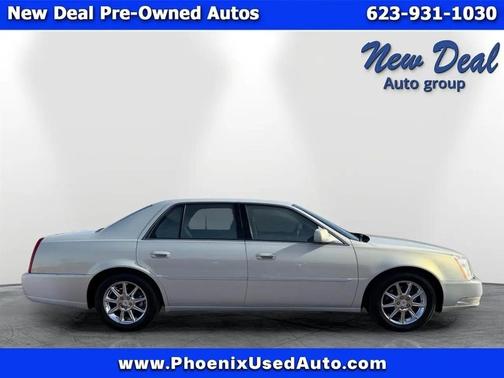 White 2010 Cadillac DTS Luxury Collection