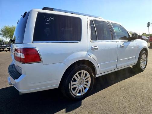 2011 Lincoln Navigator Base