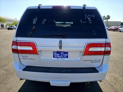 2011 Lincoln Navigator Base
