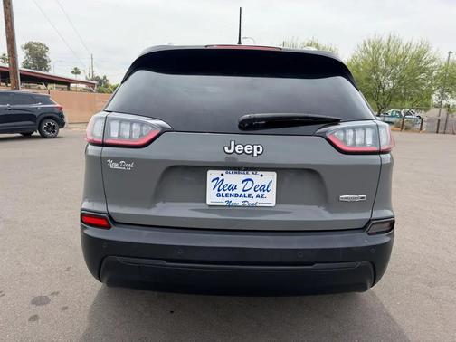 Gray 2019 Jeep Cherokee Latitude Plus