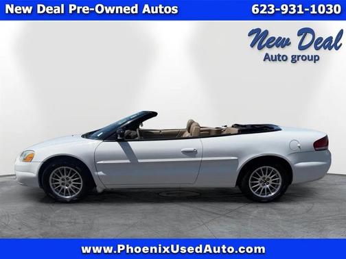 White 2004 Chrysler Sebring Base