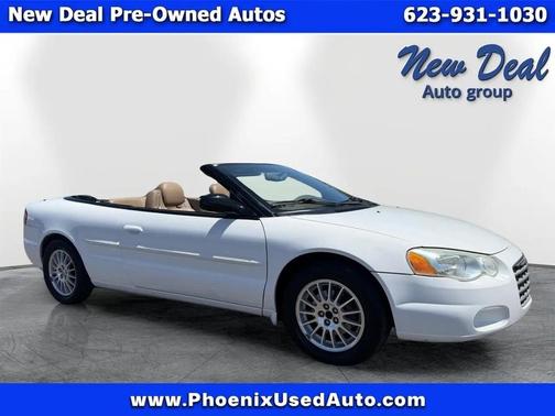 White 2004 Chrysler Sebring Base