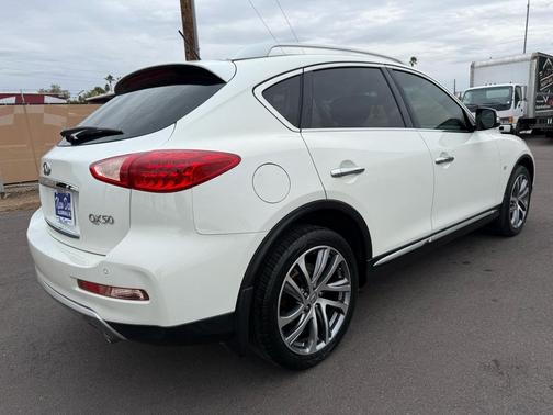 2017 INFINITI QX50 Base